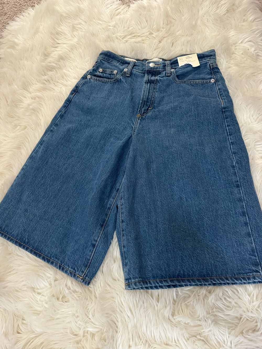 Universal Thread Women's high rise long shorts